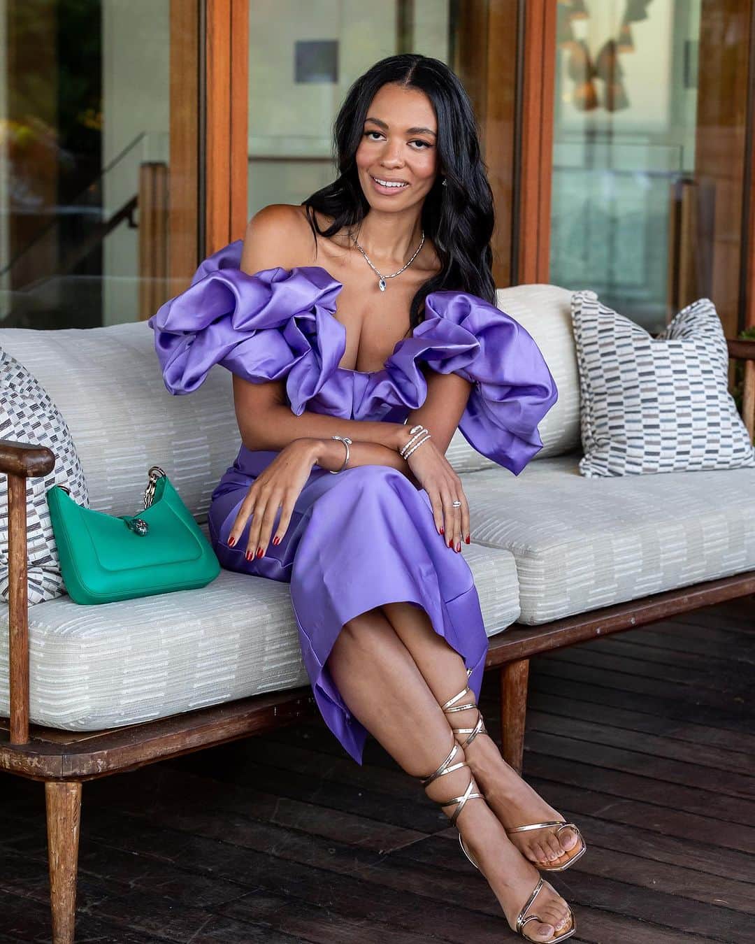 ミスティー・コープランドのインスタグラム：「Soaked up the very last drops of Summer in Malibu with my @bulgari family 🪻🕊️ watched the stars wink, saw the waves crash and felt the wind whisper across my skin that only today is promised and we must must make the most of it. Thank you to all of my seat mates last night for being open and vulnerable and making space for us to exchange ideas and let each other in. The future belongs to all of us if we’re willing to fight for her. 🫶🏽 I love you guys, pass it on.」