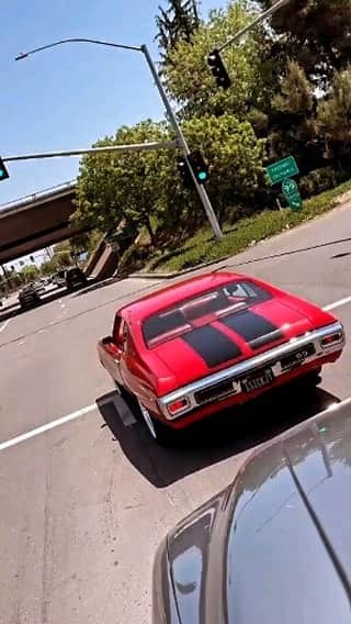 Classics Dailyのインスタグラム：「Credit @followmeasifollowchrist _ #Classic #classics #Classiccar #classiccars #americanmuscle #Musclecar #Musclecars #car #chevelle」