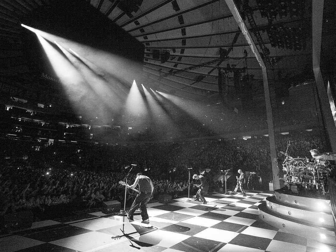 5 Seconds of Summerのインスタグラム：「New York, Madison Square Garden!!」