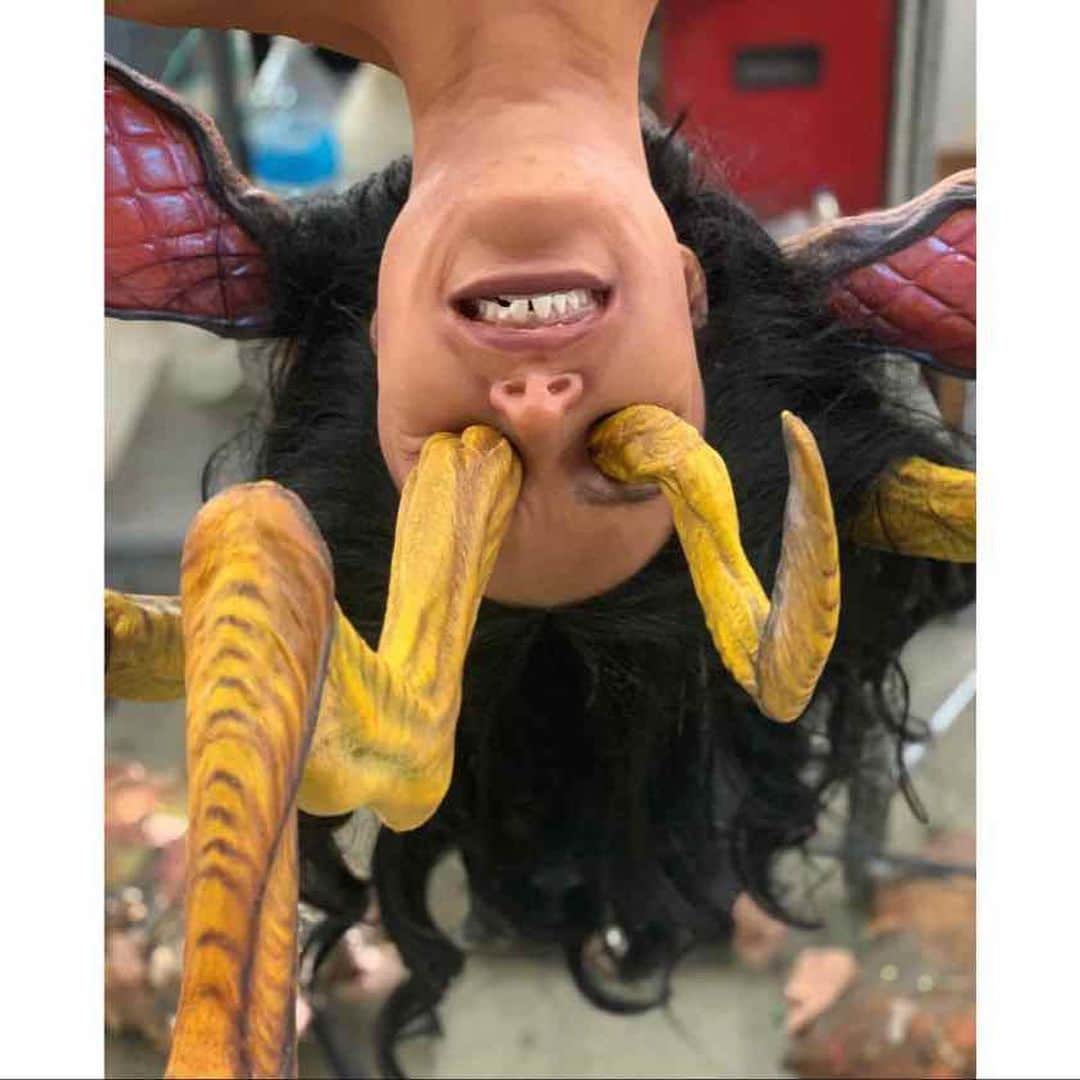 Kaelynn KK Gobert-Harrisさんのインスタグラム写真 - (Kaelynn KK Gobert-HarrisInstagram)「This process is so cool to me. The amount of detailing and mathematics that went into creating this character is bananas.  It was an honor to be @creepshowtv #queenbee for Season 3, and to be apart of this teams vision.  #creepshow #creepshowtv #queenbee @shudder」8月25日 5時08分 - kaelynnharris
