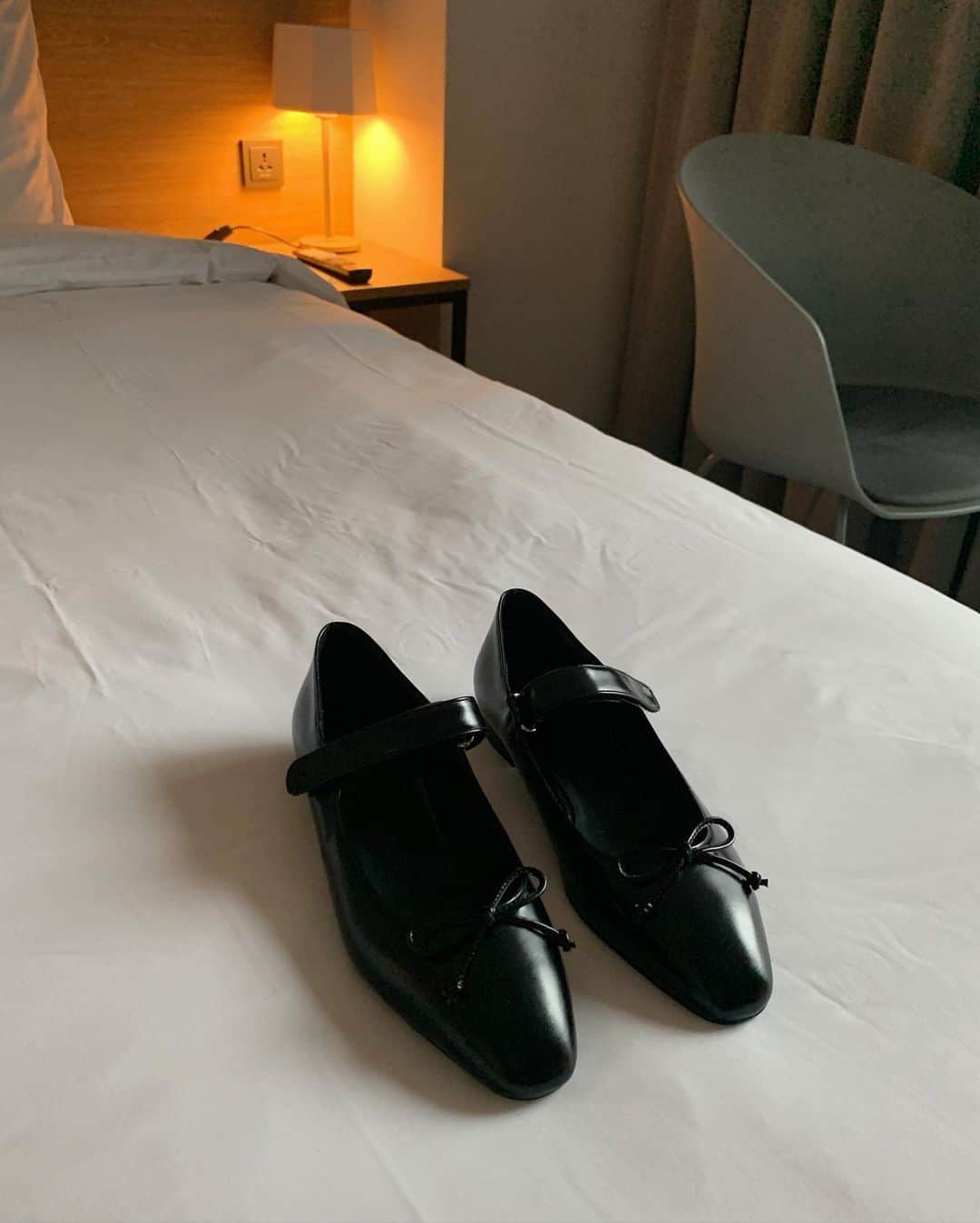 nanaのインスタグラム：「오늘 저녁에 만나요🖤」