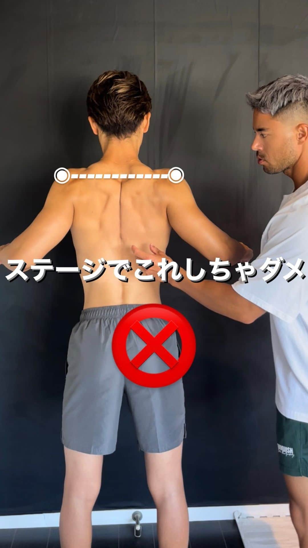 Ethan 佑太 Schellinのインスタグラム：「ベーシックなバックポーズの解説動画です😊 他にもポージングで解説してほしいのあればコメントにて残して下さい🔥」