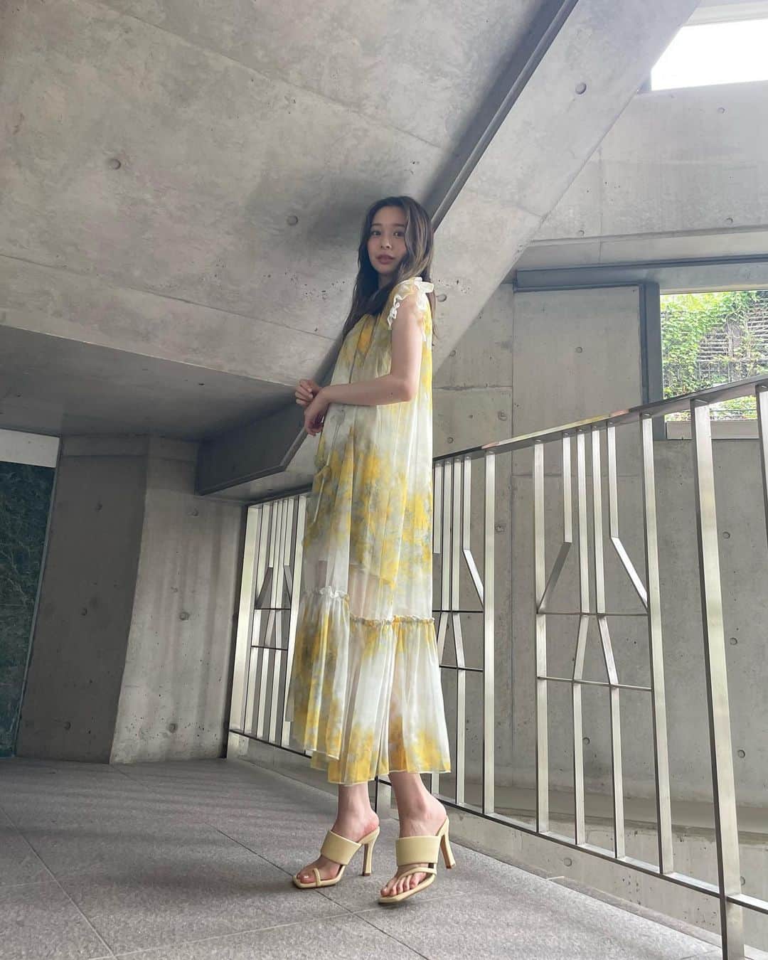田鍋梨々花のインスタグラム：「・ 🌼」