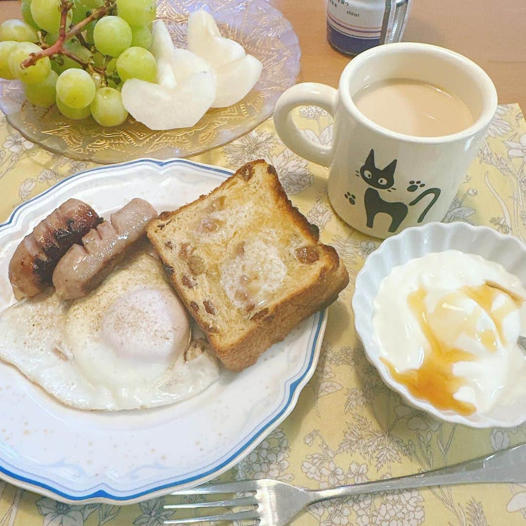 星那美月さんのインスタグラム写真 - (星那美月Instagram)「時間ある日はゆっくり朝ごはん食べてます🥞  #breakfast #おうちごはん」8月25日 8時38分 - mitsukihoshina