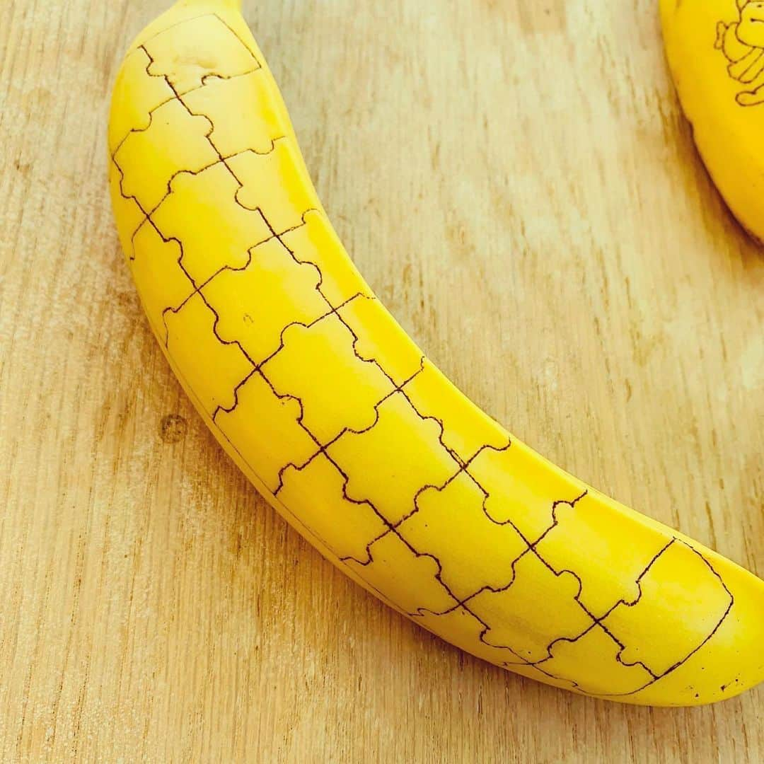 エンドケイプのインスタグラム：「#パズル 🧩 #バナナアート #バナナ #アート #エンドケイプ  #bananaart #art #artofjapan」