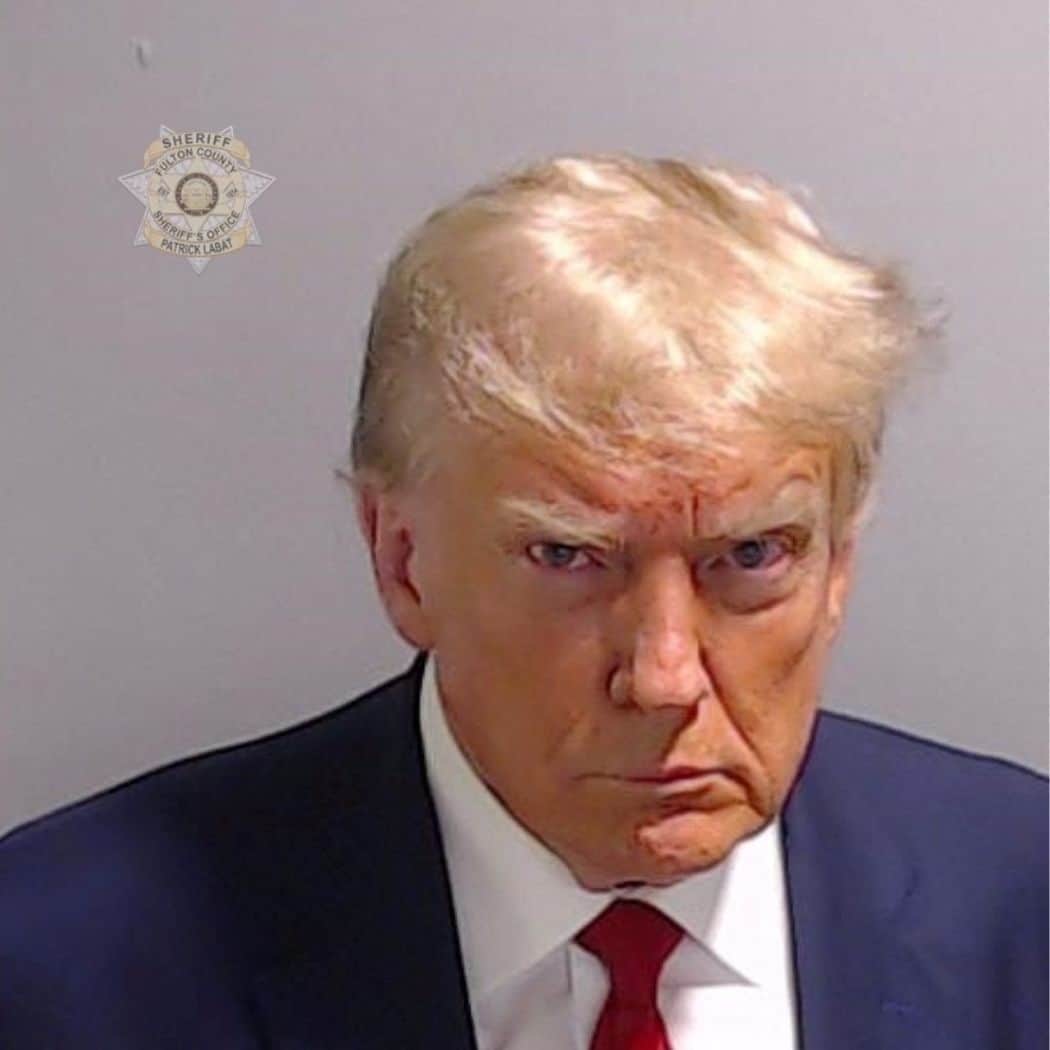 Wall Street Journalさんのインスタグラム写真 - (Wall Street JournalInstagram)「Former President Donald Trump surrendered to Georgia authorities to answer charges that he operated a criminal enterprise that sought to overturn Joe Biden’s 2020 electoral victory in the state.  His surrender at the Fulton County Jail was largely procedural, but it provided a striking moment in which Trump had to present himself to authorities to face criminal charges for the fourth time this year.  In the three other criminal cases against Trump, no mug shot was taken. But Fulton County took and released one—with Trump looking intently into the camera, brow furrowed. It was the first time a former U.S. president took a mug shot.  Read more at the link in our bio.   Photo: Fulton County Sheriff’s Office/Reuters」8月25日 10時41分 - wsj
