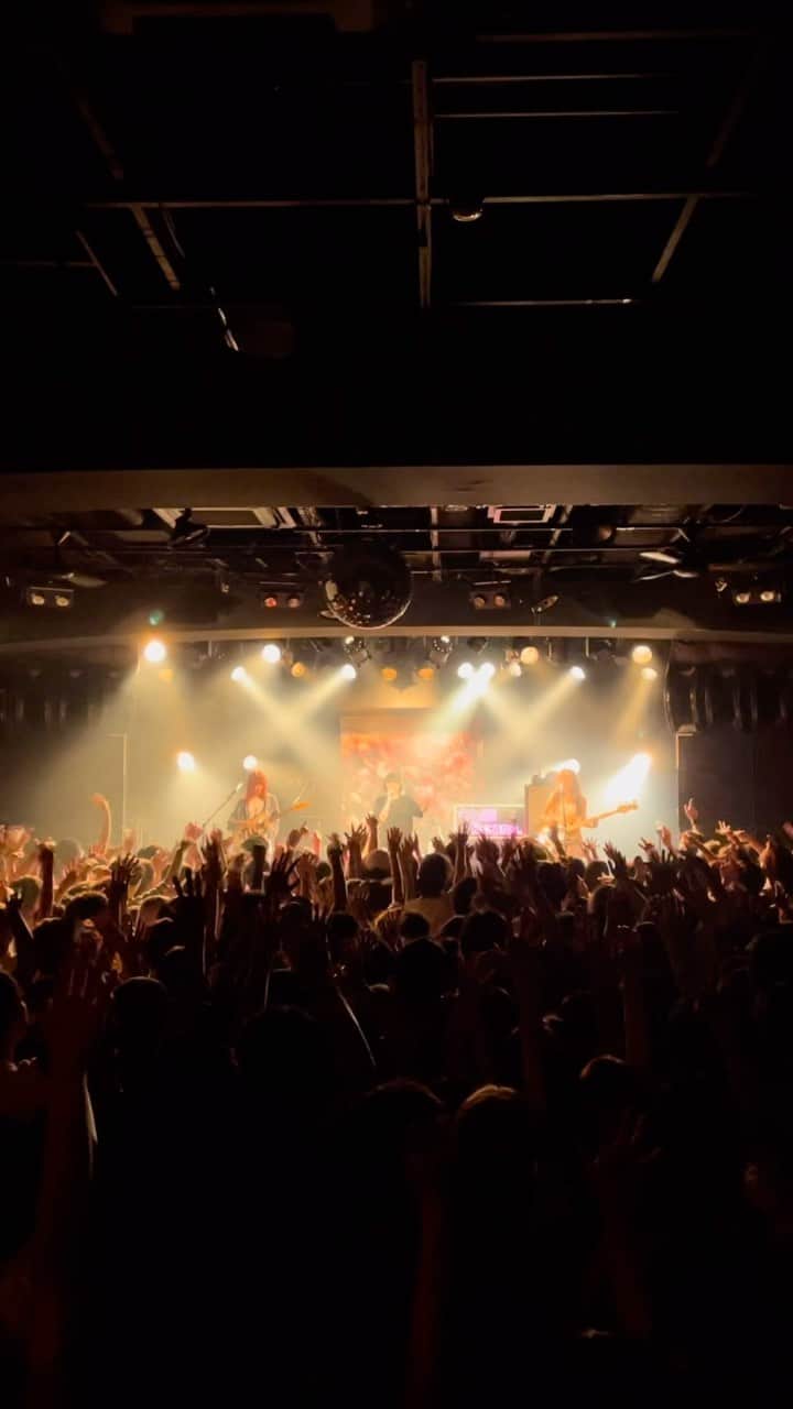 のインスタグラム：「Chilli Beans. TOUR 2023 「for you TOUR」 金沢 EIGHT HALL🎸  #foryouTOUR #ChilliBeans #チリビ」
