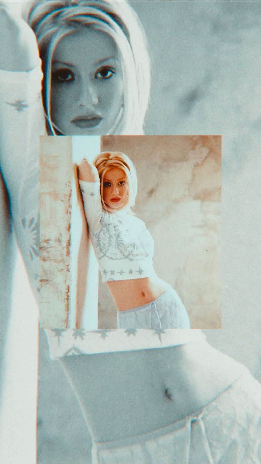 クリスティーナ・アギレラのインスタグラム：「24 years on the 24th 🤍Grateful for all of the love and support I’ve received, from the release of my debut album and beyond ✨」