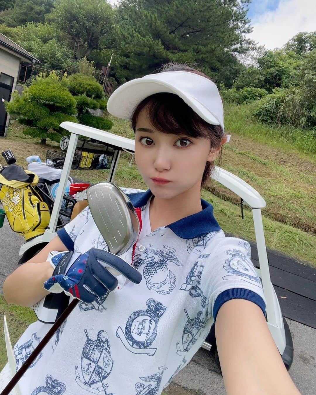 西原愛夏さんのインスタグラム写真 - (西原愛夏Instagram)「#PR  先日、トーヨーカントリークラブ @toyocc1971 さんに行ってきました*ଘ(੭*ˊᵕˋ)੭* ੈ✩‧₊˚  すごく綺麗なゴルフ場でリゾートゴルフみたいだった૮ ｡. ̫ .｡ა◝✩  暑さもあり今回はハーフに⛳️   シュミレーションだとハーフで50きることもあるけどやっぱりコースだとスコアは60くらいに😂💦 パターとバンカーはコースじゃないと慣れれないのでなるべく早くまた行こうと思います🩵  楽しかった૮ ｡. ̫ .｡ა◝✩♡  #ゴルフ #ゴルフ男子 #ゴルフ女子 #ゴルファー #ゴルフスイング #ゴルフコーデ #ゴルフ好きと繋がりたい #トーヨーカントリークラブ #南国気分を堪能 #南国ゴルフ #カジュアルリゾート」8月25日 11時27分 - manakanishihara