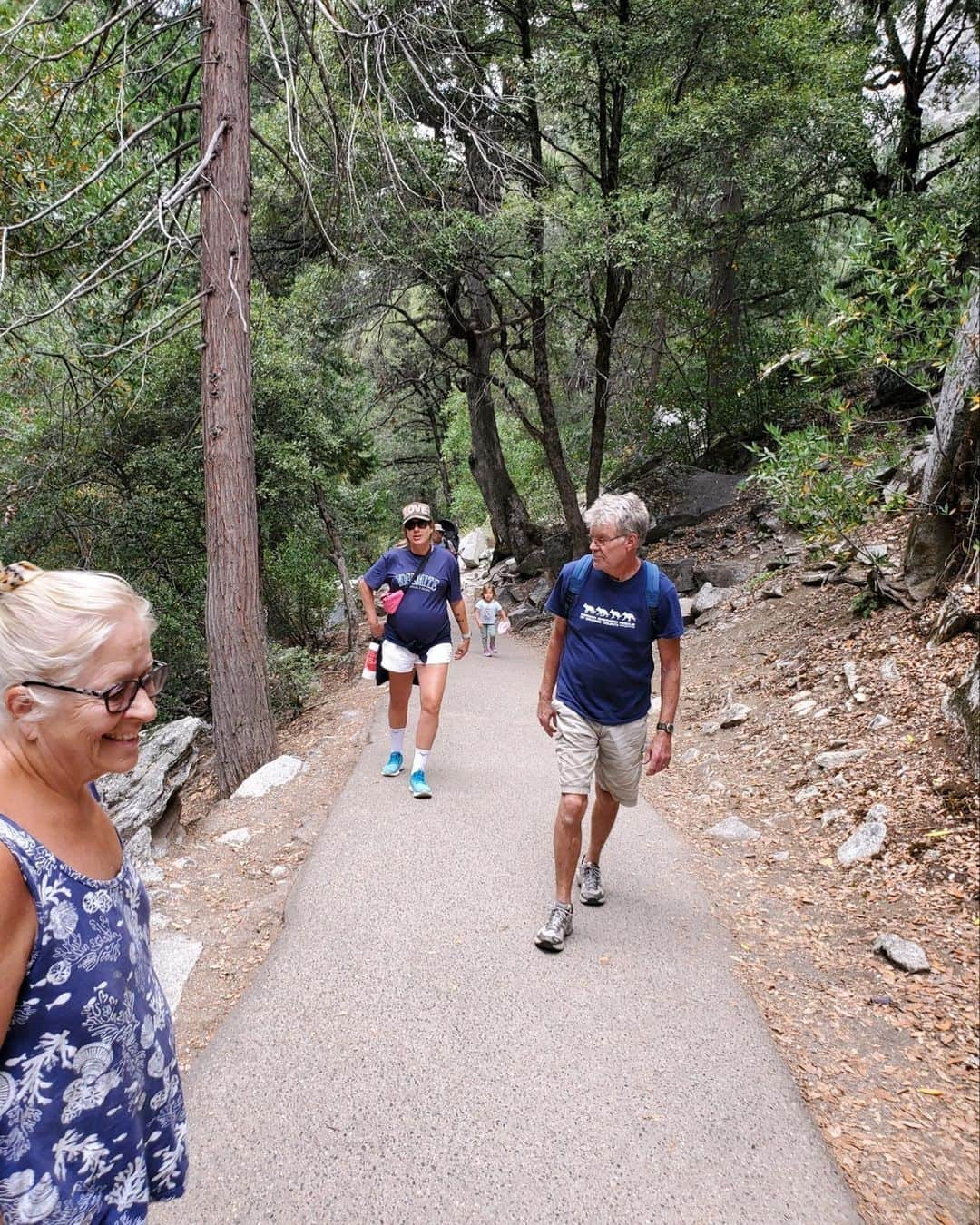 エイプリル・ロスさんのインスタグラム写真 - (エイプリル・ロスInstagram)「Love this place, these people, and all of the memories here ❤️🙌🏼 #Mysemite ⛰️🏕️」8月25日 12時22分 - aprilrossbeach