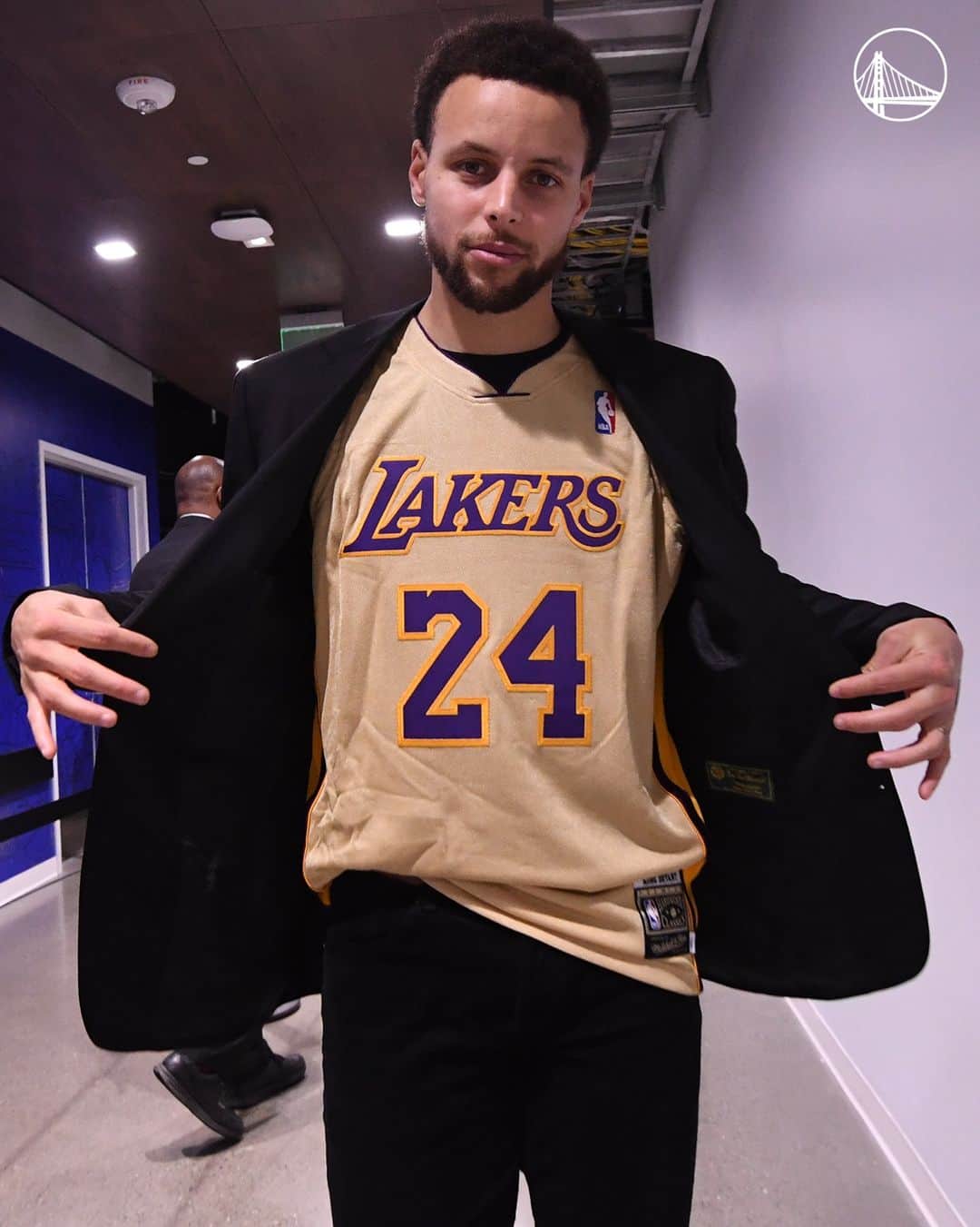 ゴールデンステート・ウォリアーズのインスタグラム：「"Watching (Kobe Bryant) play inspired me. It was a dream come true to get to the league and play against him."  8.24 #MambaDay」