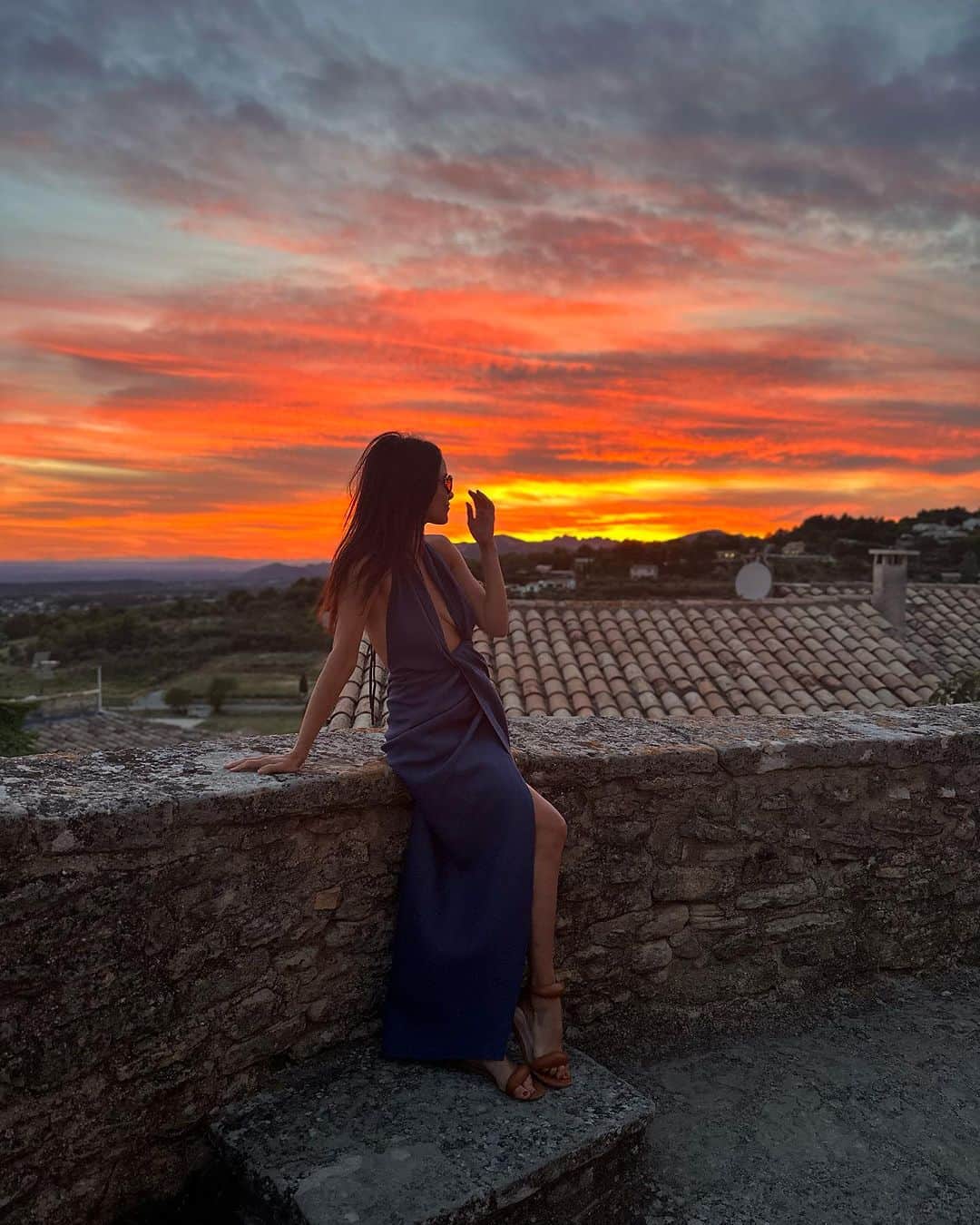 アビゲイル・スペンサーのインスタグラム：「This just in… @hotelcrillonlebrave ✨.」