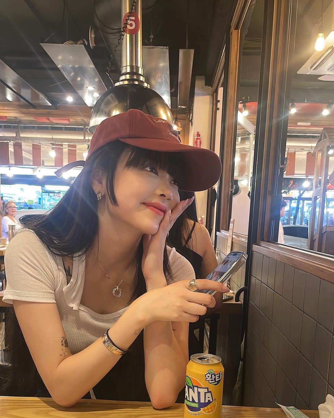 仲本莉絵瑠のインスタグラム：「韓国チート旅が楽しくてご飯が美味しくて酒が上手くてーー✩.*˚3150」
