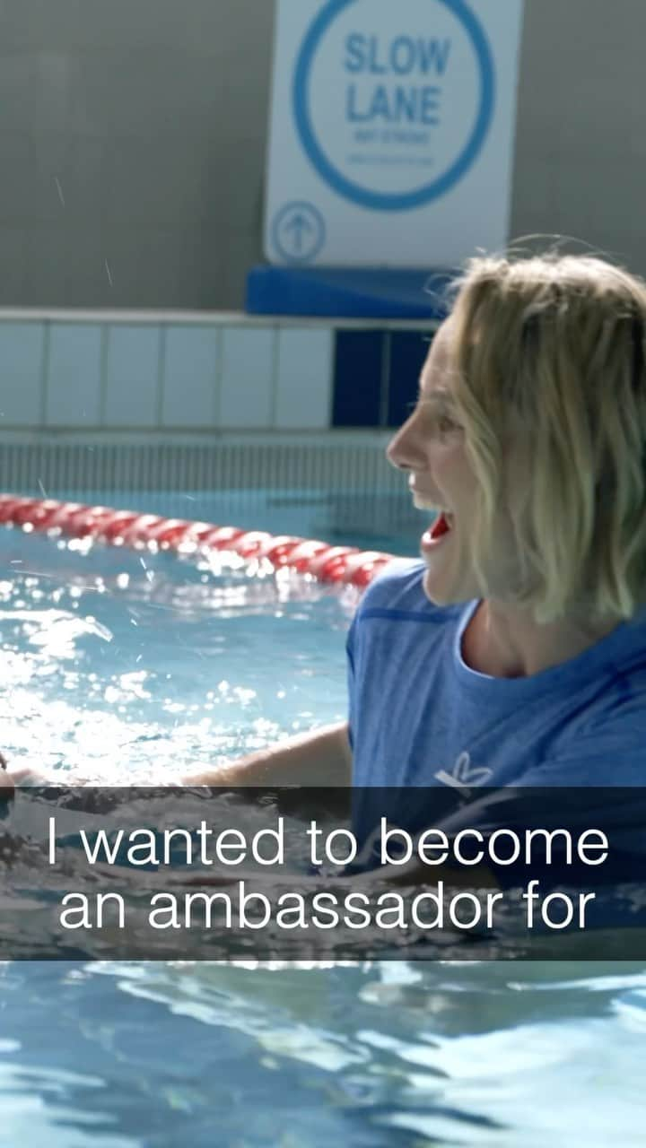 ブロンテ・キャンベルのインスタグラム：「So happy to be part of this amazing program. Puggles Swim teaches swim instructors how to communicate with deaf and hard of hearing children so everyone can be included in a swim lesson.  Obviously I love swimming and love this program for increasing accessibility. If you’re a swim school who wants to be involved visit @deafchildrenaustralia to find out more.   ✌️」