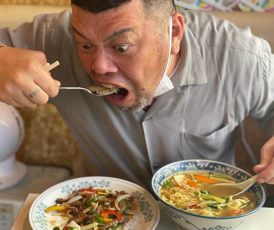くっきー（川島邦裕）さんのインスタグラム写真 - (くっきー（川島邦裕）Instagram)「#だけだしん #スープだけだしん #小さいスープだけだしん #ほんとだしん #カレーラーメンと #肉飯なんて #食ってないしん #神には誓えないけど #ほんとだしん #しんしんしん😭」8月25日 13時57分 - nikuguso_taro