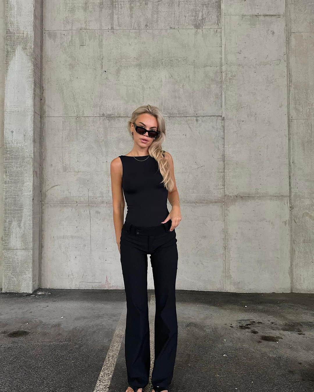 tiger Mistのインスタグラム：「Our best-selling Kittie Pant is a staple in any wardrobe. Online now! As seen on @mariellelindahl 🖤」