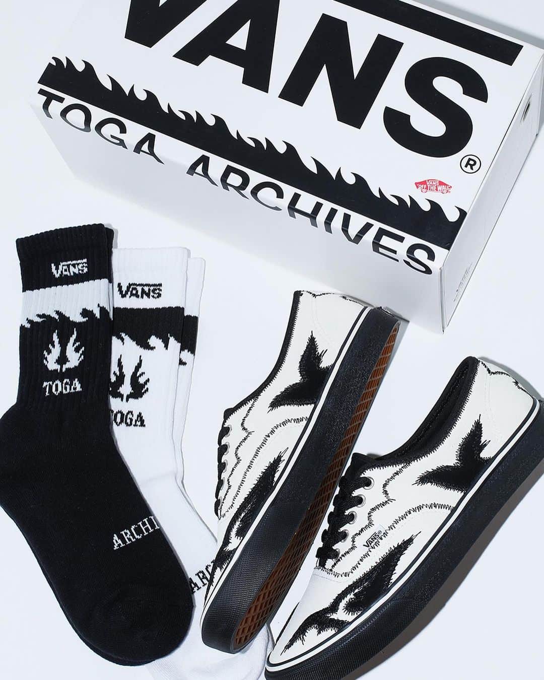 EYESCREAMのインスタグラム：「2020年6月にリリースされ即日完売を記録した、TOGAとVANSによるコラボレーションアイテム。その待望の第2弾が9月1日（金）に発売される。  詳細はMasteredにて✔︎  @togaarchives @togaarchives_online @vans #toga #togaarchives #vans #authentic #sneakers #shoes #kicks #style #tokyo #everythingmastered #🔥」