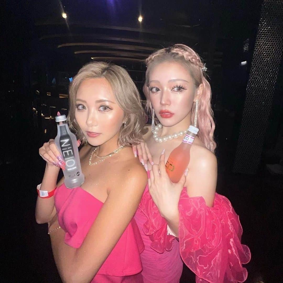 nutsのインスタグラム：「today's nuts shot🥜 @seika____official  @_reistagram._   nutsnightのオフショット✨ せいたぴ❤️‍🔥  #gal #gyaru #nuts #姉ギャル #ギャル」