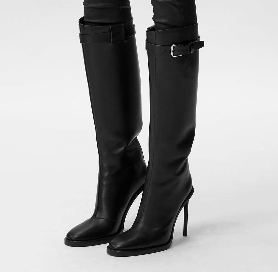 アン ドゥムルメステールのインスタグラム：「Uta Boots. #AnnDemeulemeester」