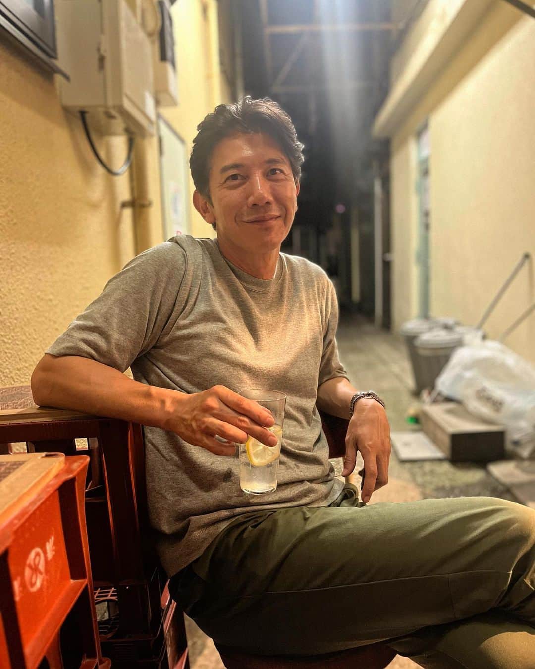 盛岡豊のインスタグラム：「浅草の夜 路地裏  久々のむちゃ飲み…  #初音小路」