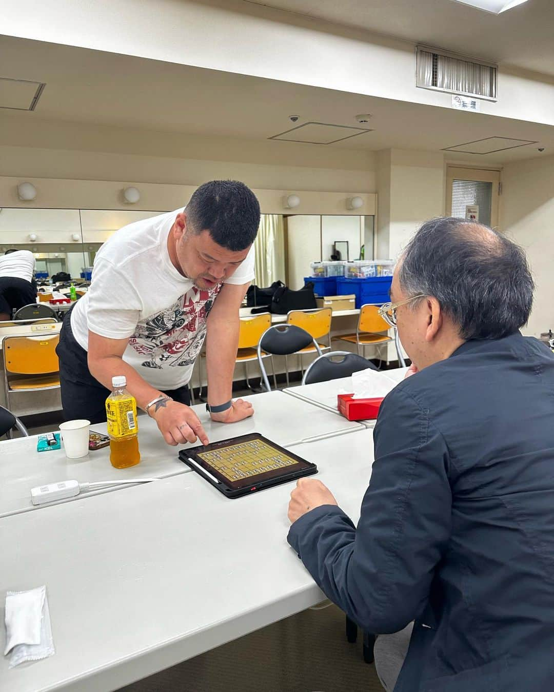 小籔千豊さんのインスタグラム写真 - (小籔千豊Instagram)「仙台の皆さん センキューセンキュー #ジェニーハイ #indigolaend」8月26日 0時43分 - koyabukazutoyo_shinkigeki