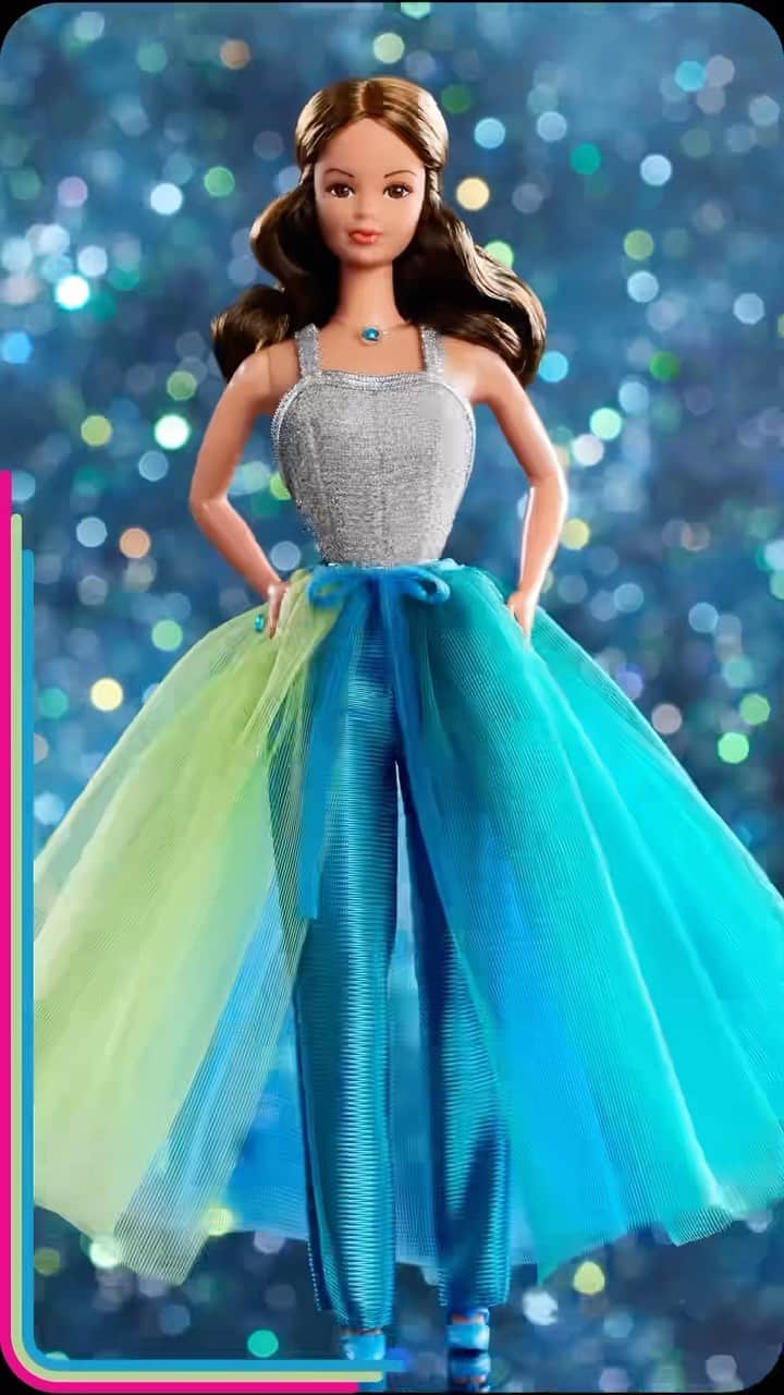 バービーのインスタグラム：「From disco to runway 🪩 Fashion Photo P.J. transforms her look with every click of the camera! Shop the iconic tribute doll, complete with classic twisting waist and bendable legs from the Barbie Superstar era now!」