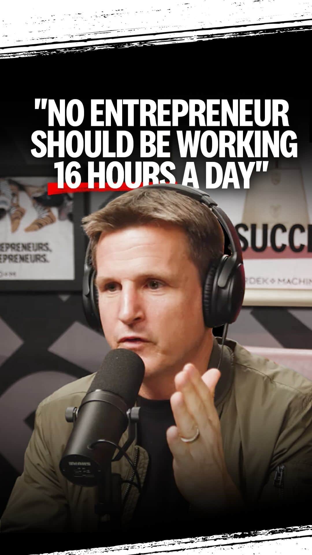 ロブ・ディアデックのインスタグラム：「No entrepreneur should be working for 16 hours a day. That’s a sign of a bad business.  Do this instead.  #BuildWithRob Episode 28: “How to Build Your Life and Company by Starting at the End”」