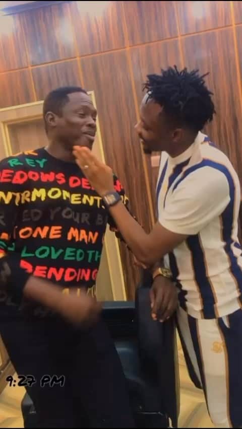 アーメド・ムサのインスタグラム：「My Super Star ⭐️ @realalinuhu ❤️👏✊」