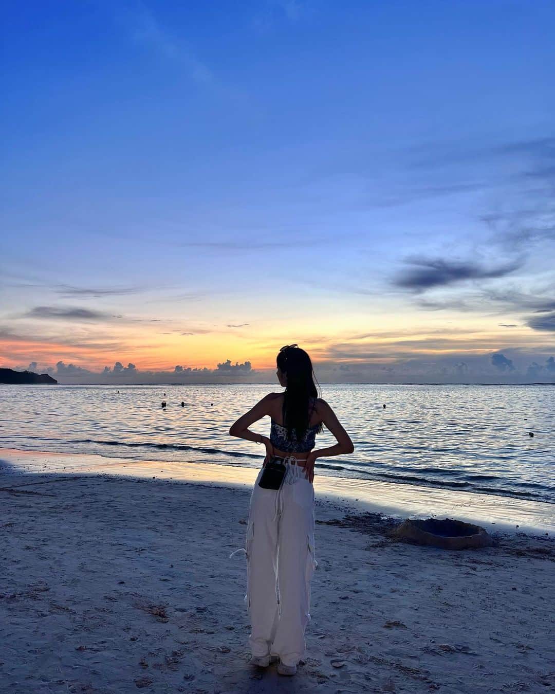 雨宮凜々子のインスタグラム：「pic of ｸﾞｱﾑ🌺 #ootd #travel #fashion #海外旅行 #海外ファッション」