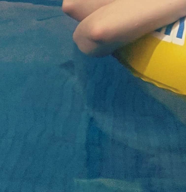 チェ・リのインスタグラム：「✌️」