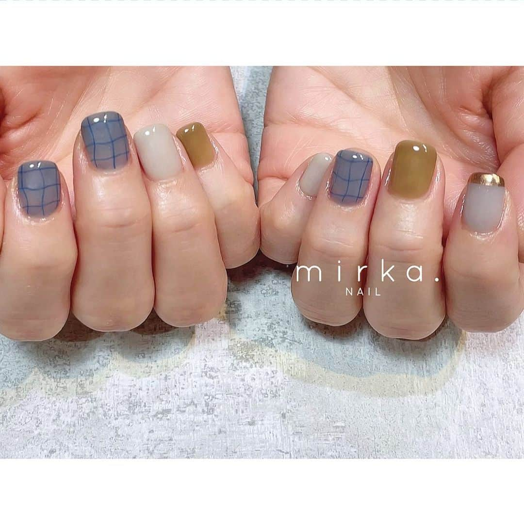 mirka. NAIL(ミルカネイル)さんのインスタグラム写真 - (mirka. NAIL(ミルカネイル)Instagram)「⁡ ⁡ ゆるチェック⌇ ⁡ ⁡ ⁡ ………………………………………………………… ⁡ ご予約、お問い合わせは LINE ID⇒ @mirka.nail (@含む)まで。 ⁡ ご新規様はハイライトの「ご案内」と「ご予約方法」を必ずお読みいただいてからご予約くださいますようお願いいたします。 空き状況や詳細はLINEの投稿からご確認ください。 ⁡ ⁡ ⁡ ⁡ #mirkanail#nails#nail#nailart#naildesign #ショートネイル#ネイルアート#ネイルデザイン#ネイル#大人ネイル#シンプルネイル#オフィスネイル#ニュアンスネイル#ナチュラルネイル#カジュアルネイル#ショートネイルデザイン#美甲#夏ネイル#夏ネイル2023 #プライベートサロン#プライベートネイルサロン#東京ネイルサロン#東京ネイル#江東区ネイルサロン#森下#清澄白河 ⁡#秋ネイル」8月25日 17時48分 - mirka.nail