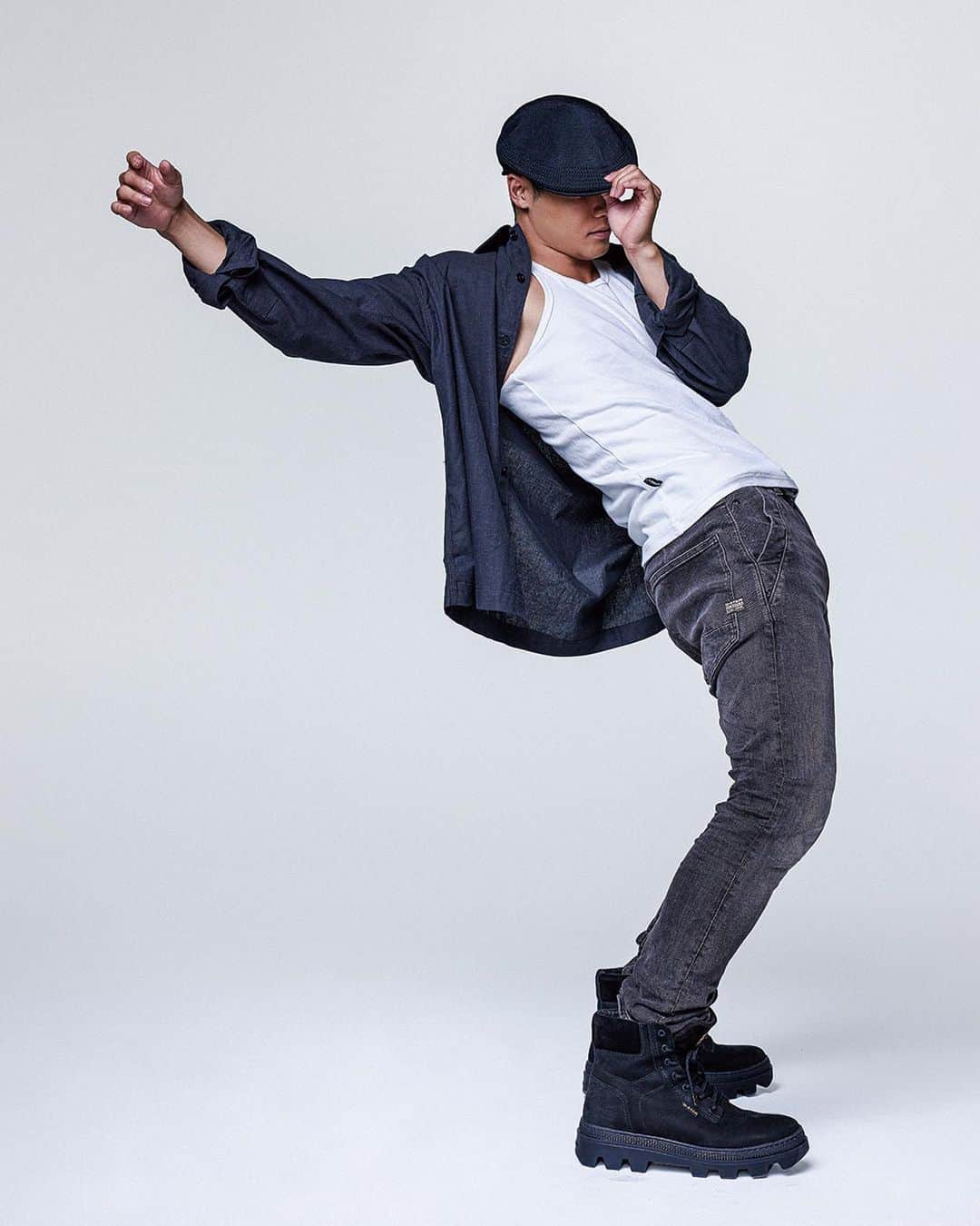 のインスタグラム：「サステナブルな取り組みをブランド理念として掲げるG-Starは、「Kairori 3D Slim Jeans」においても環境に配慮した素材を使用したモノづくりを行っています。   #GStarRAW #GStarRAWjapan #サステナブル #sustainable #denim #デニム #立体裁断」