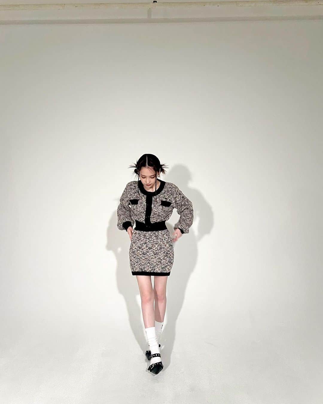 那須笑美さんのインスタグラム写真 - (那須笑美Instagram)「たまにはこーゆうお洋服どお？？🤔」8月25日 18時21分 - nasu_hohomi