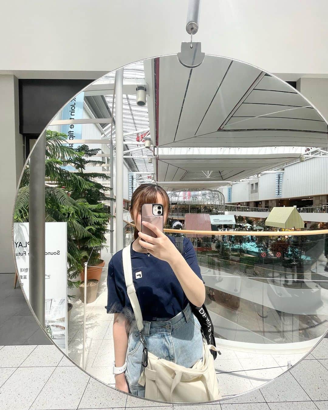 堀優衣のインスタグラム：「✈︎弾丸で1人で韓国へ行ってきました🇰🇷  異国の地で一人焼肉デビュー。 サムギョプサルとモクサルが絶品だった🤤 ナイトショッピングも楽しかった〜 お気に入りの洋服も見つかって嬉しい  いろんな子と仲良くなれて嬉しかった〜 好きな物で繋がれるって良いよね」