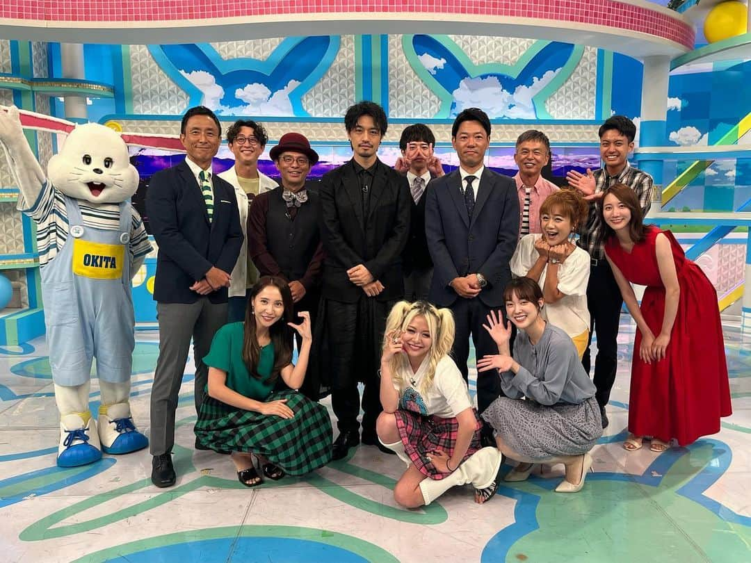 ABCテレビ「おはよう朝日です」さんのインスタグラム写真 - (ABCテレビ「おはよう朝日です」Instagram)「金曜日は ゲストコメンテーターの日✨  今週は… 弁護士の #川﨑拓也 さん‼️  #斎藤工 さんも来てくれて きょうはゲストがいっぱい😊  \ご出演ありがとうございます🎵/」8月25日 18時40分 - ohaasaofficial