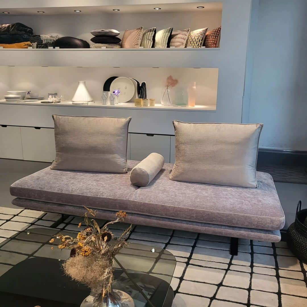 ligne roset shopのインスタグラム