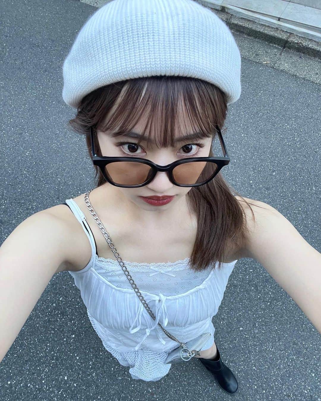 河﨑莉奈のインスタグラム：「白のキャミワンピかわい🤍  @sto__official ここのお洋服タイプ👚    今最も人気なブランドが集まっている韓国ファッションプラットホームアプリSTO🤍  STOでしかゲットできないアイテムがたくさんあるよ~❕  #STO #エスト #ブランド名 #オンラインファッションアプリ #韓国ブランド」