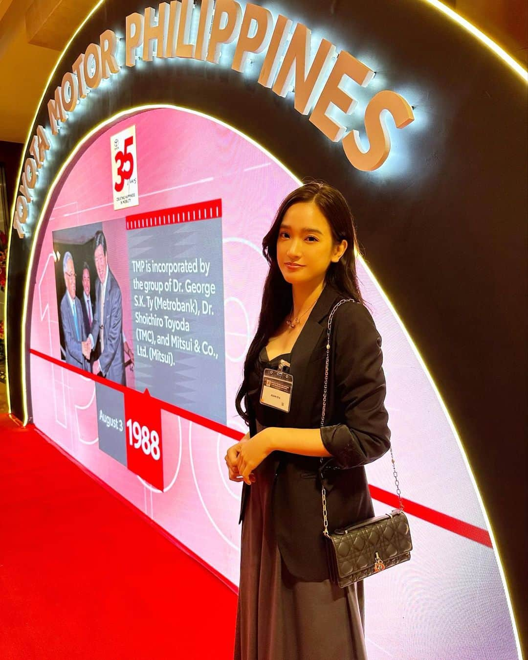 太田麻美さんのインスタグラム写真 - (太田麻美Instagram)「TOYOTA MOTOR PHILIPPINES 設立35周年式典にも参加させて頂きました✨  豊田会長のフィリピンへの感謝と更なる貢献に向けた決意表明のスピーチとても素晴らしく心打たれました✨ 式典のライブ中継はなんと140万viewでTMP史上最高のview数と、とんでもない数のviewだったそうです！  式典には、ルイーズ・アラネタ・マルコス・フィリピン大統領夫人、越川和彦駐フィリピン特命全権大使をはじめ、政府関係者、サプライヤー、ディーラー、現地関係者などが出席されていました。  YouTube【トヨタ自動車コーポレート】で豊田会長のスピーチが公開されてます✨  ➡️https://www.youtube.com/live/OUdkbqqahT0?si=QARL2poPxaDeZqXF  #toyota #toyotamotorphilippines #toyotagazooracing #tgr #gazoolady #トヨタ #フィリピン #ガズーレディ」8月25日 18時55分 - asami0523