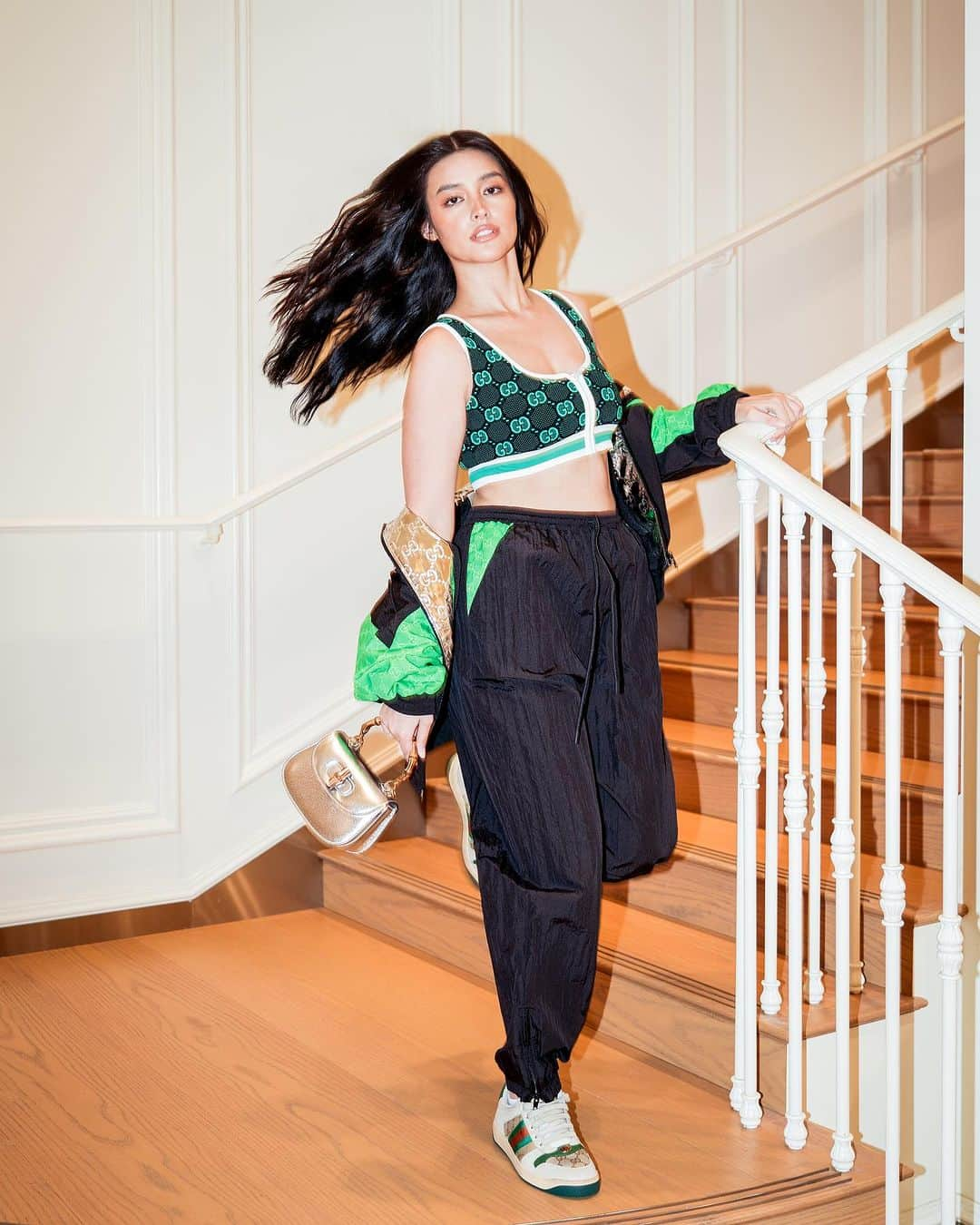 リザ・ソベラーノのインスタグラム：「Running to the new @gucci store in Greenbelt 4!!! Can’t wait for the official opening next month 🧚‍♂️   #GucciPH #GucciGreenbelt4」