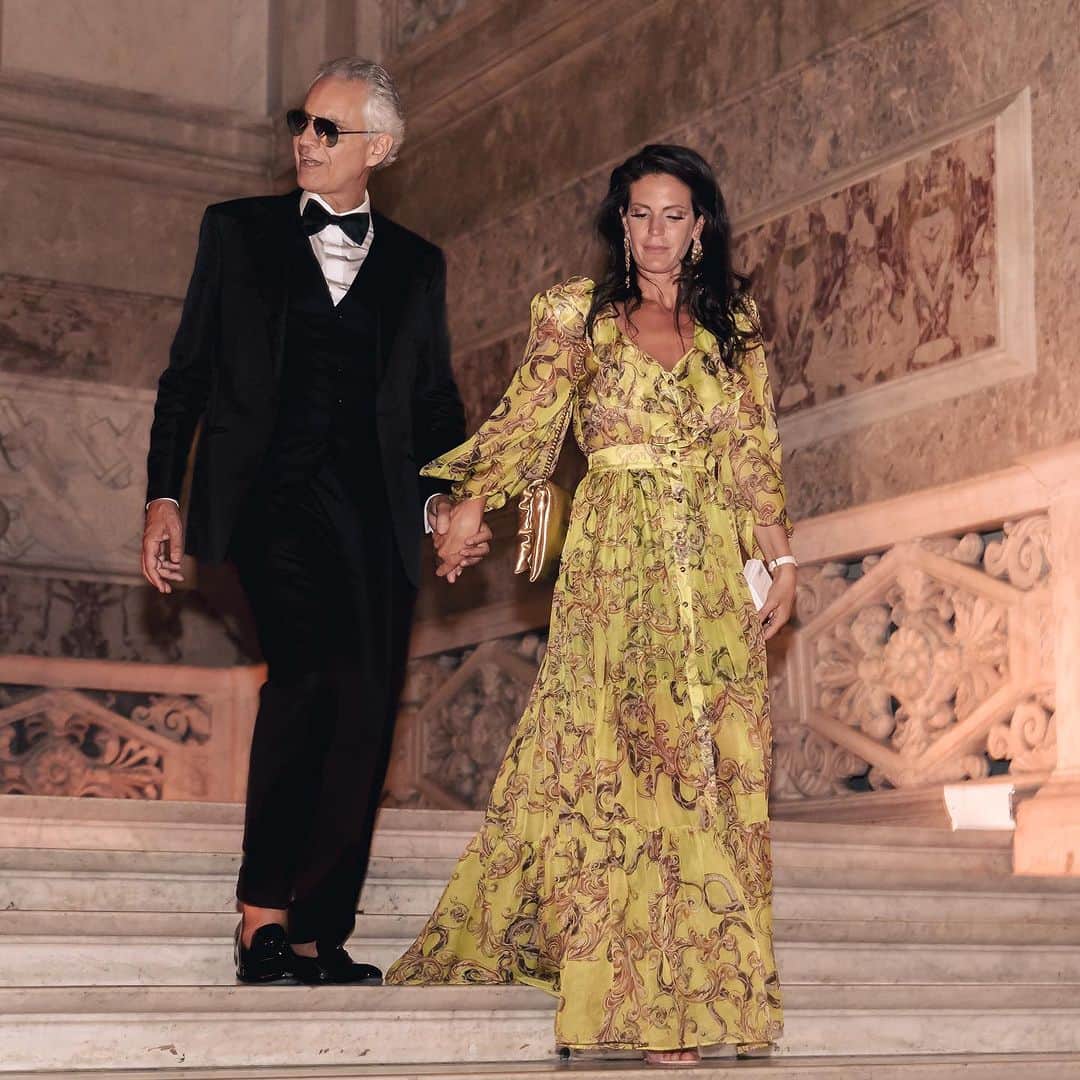 アンドレア・ボチェッリのインスタグラム：「August 20th, Palazzo Reale, #Naples  photo: @lorenzo.montanelli」
