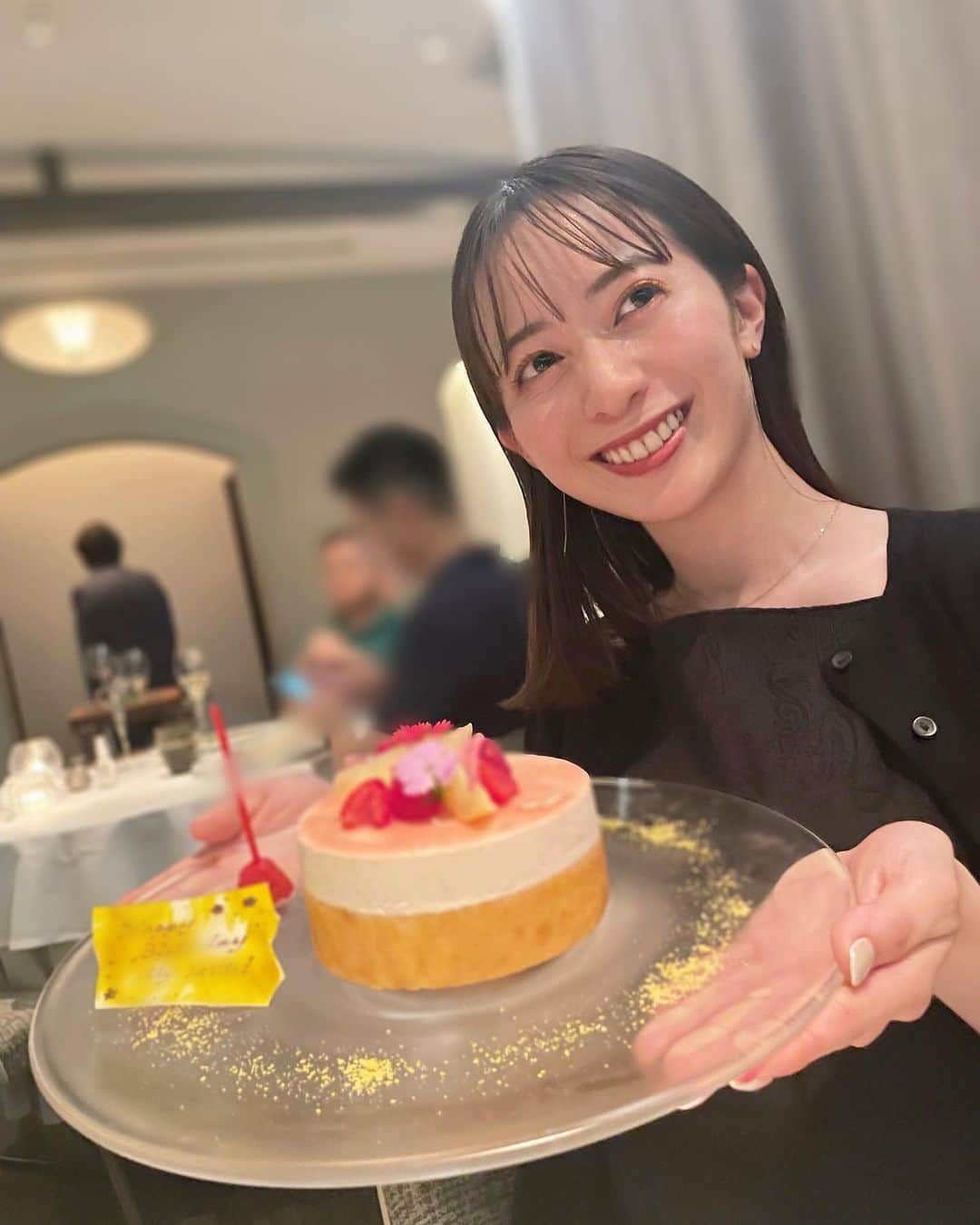 農海姫夏のインスタグラム：「お誕生日ディナー🎂 かわいすぎる甥っ子もお祝いしてくれた👦🤍 ・ ・ #お誕生日は7月 #時差すぎる」