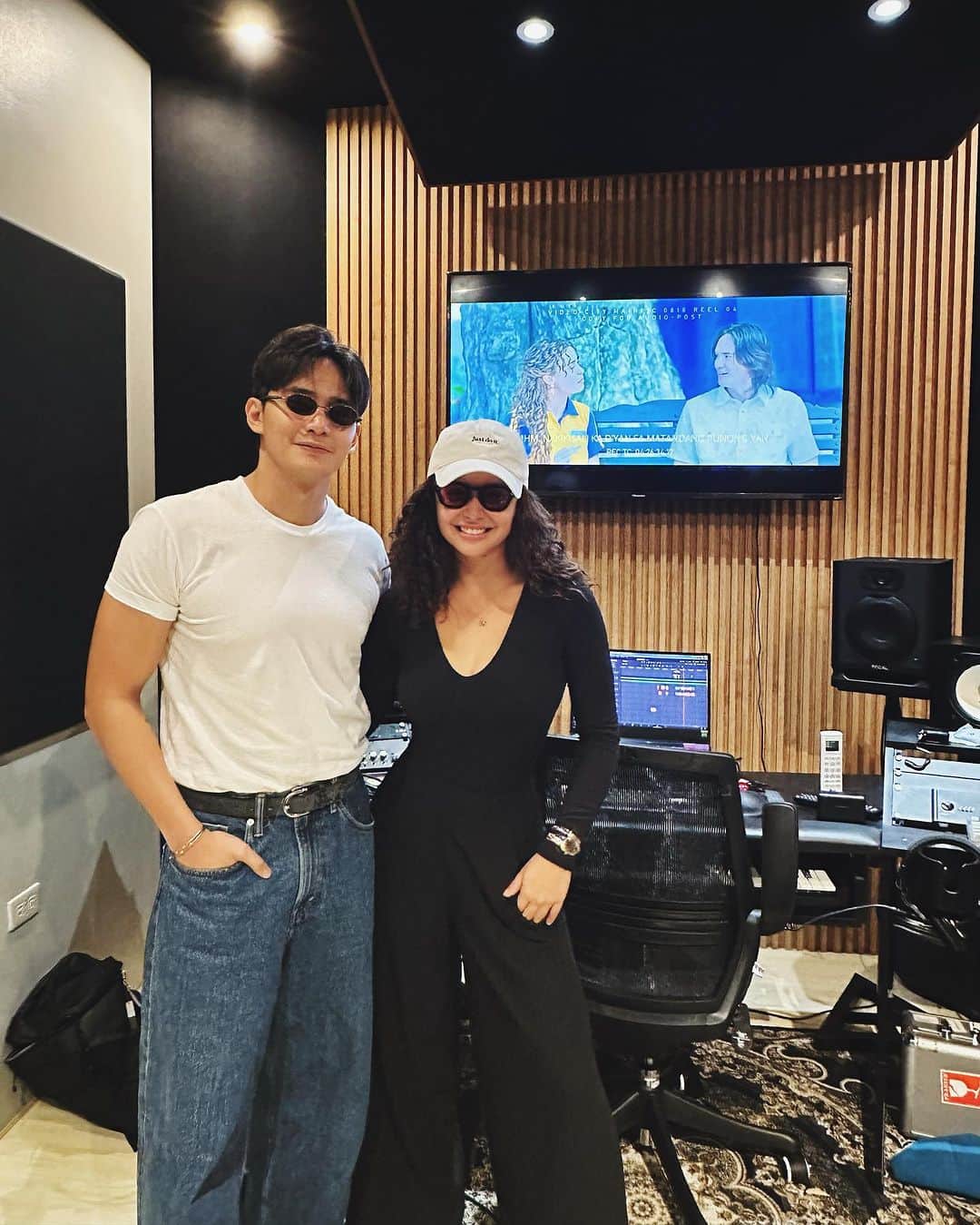 のインスタグラム：「‘VIDEO CITY’ DUBBING DAY! SEPTEMBER 20 NAAAA!!! showing in Cinemas Nationwide!!! 🎬🎥 ikaw? anong kwentong #VideoCity mo??」