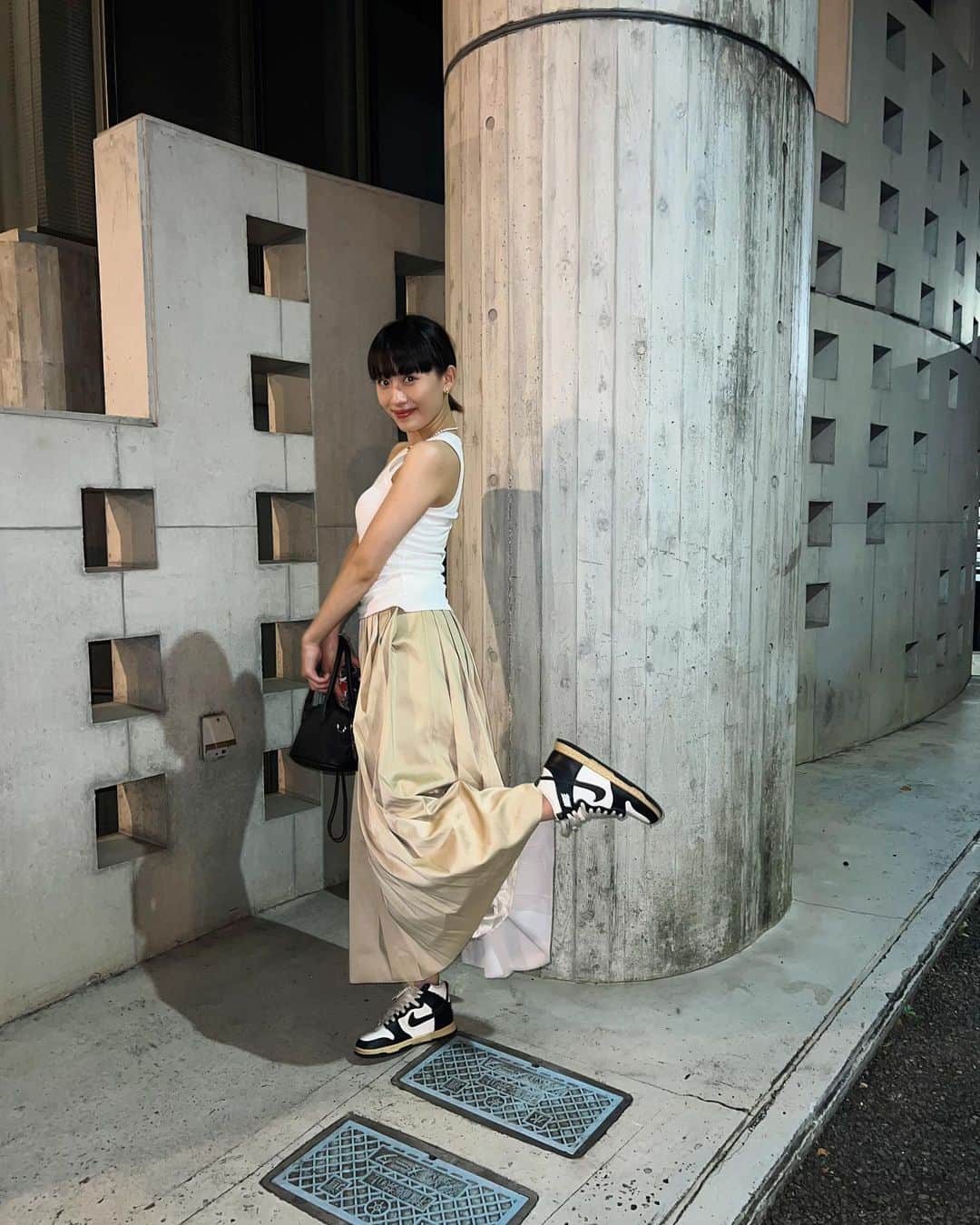 山木コハルのインスタグラム：「まだまだ暑いねぇ🥺🫶  #山木の私服」