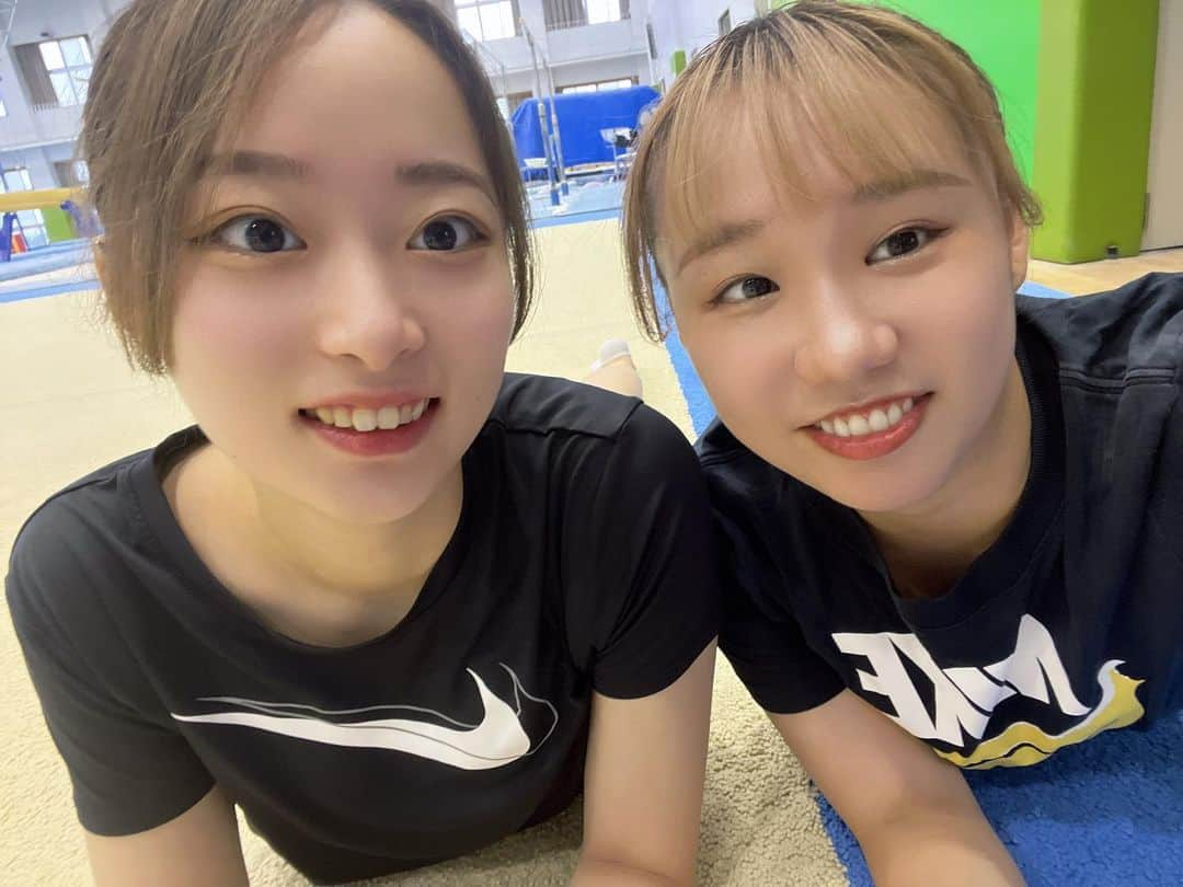 平岩優奈さんのインスタグラム写真 - (平岩優奈Instagram)「とある日の撮影📸  #平岩優奈#安井若菜#ゆなわか #仲良いのか悪いのか  #安心してください #仲良しです」8月25日 20時02分 - hiraiwa_yuna