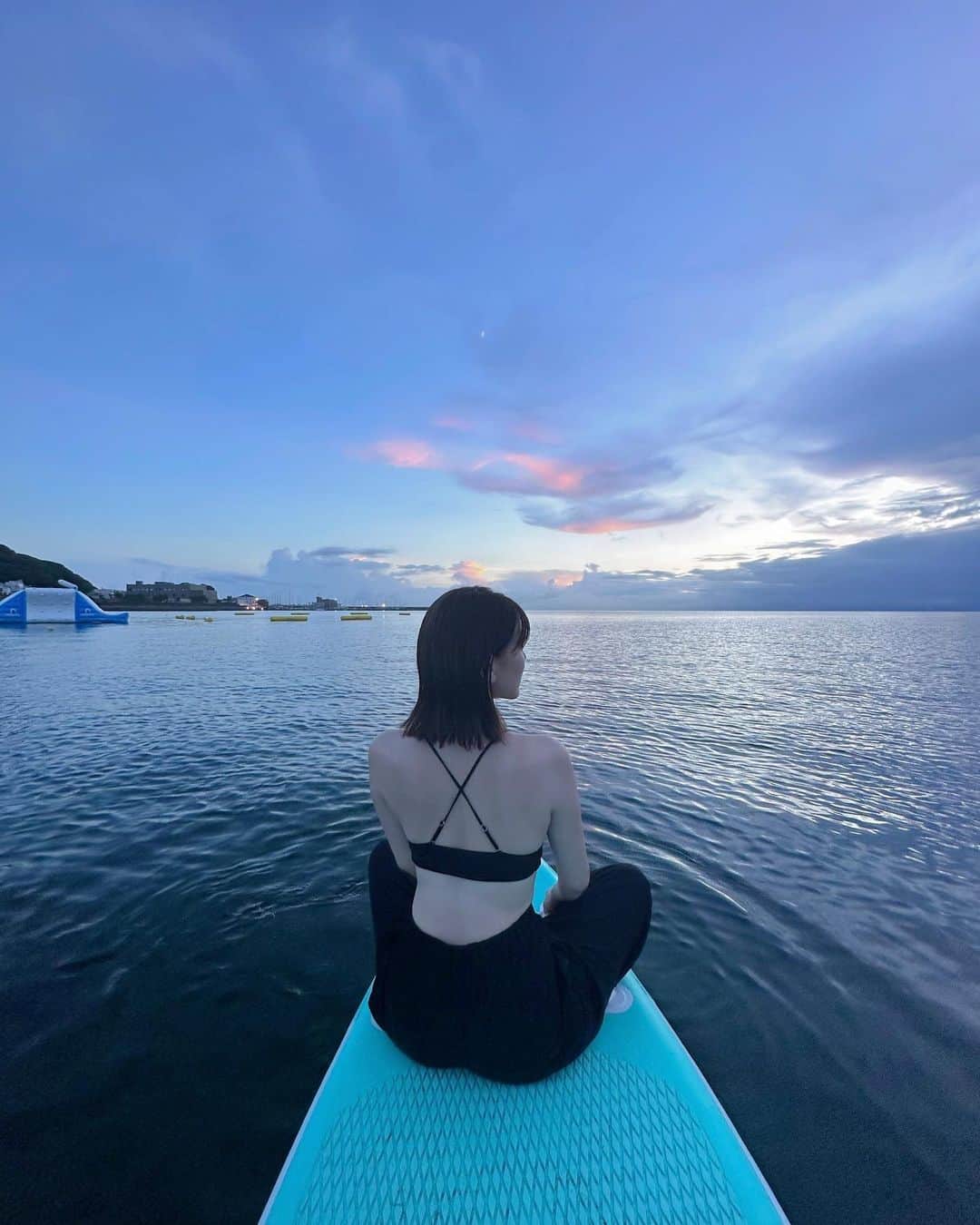 のインスタグラム：「⁡ 海投稿、お付き合いありがとうございました！♡ 沢山撮ってもらって、沢山載せました🛶」