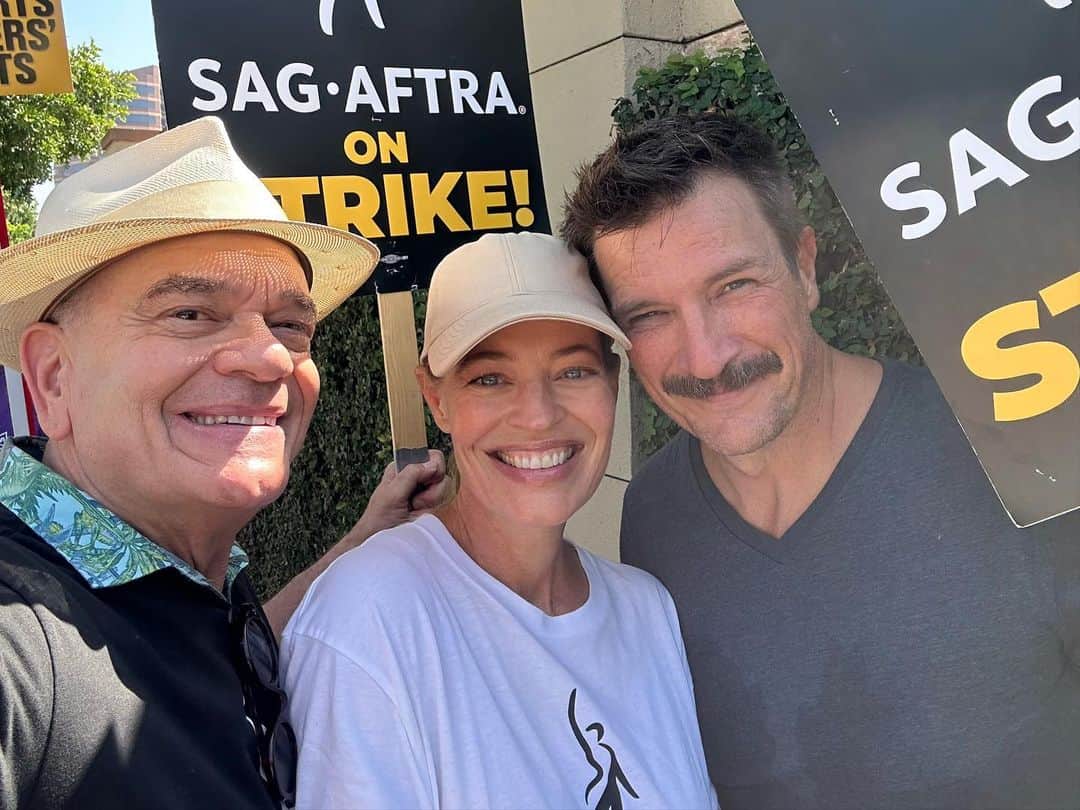 ジェリー・ライアンのインスタグラム：「Loved seeing so many friends on the @sagaftra picket line yesterday! ✊🏼 #scifisolidarity」