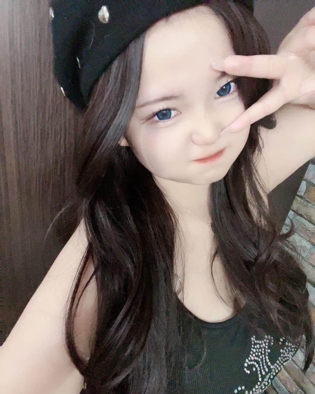 せりなのインスタグラム：「◼️🖤🖤◼️」