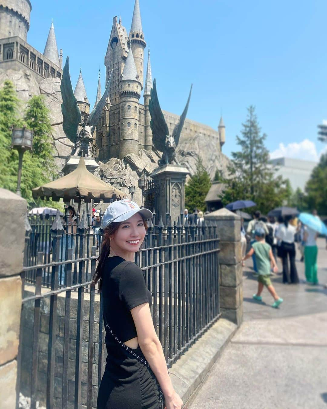 𝐴𝑁𝑁𝐴のインスタグラム：「暑かったけど楽しかった〜〜〜 またYouTubeだします🌏❤️  #universalstudiosjapan #彼が来日」