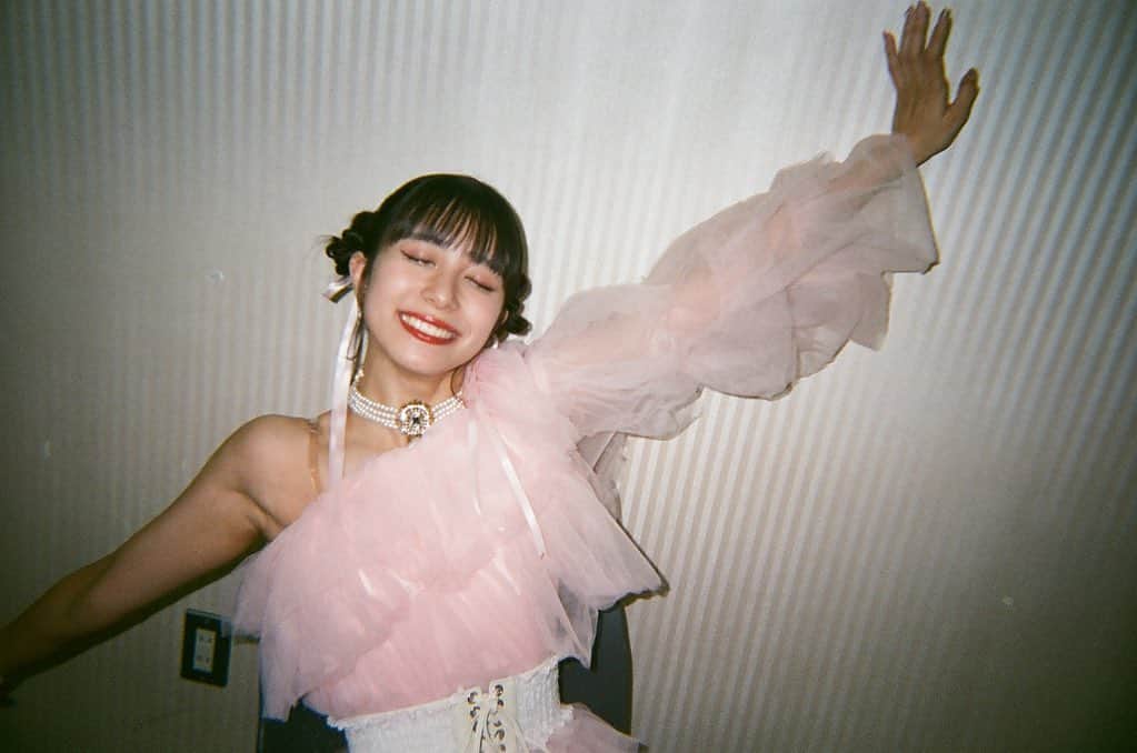 井上玲音のインスタグラム：「・ ・ 撮影:えば  #江端妃咲 #井上玲音」