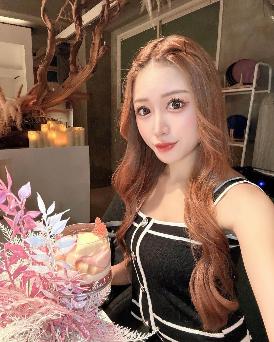 のインスタグラム：「🌹🌹🌹  #キャバ嬢#キャバクラ#キャバ#キャバクラ嬢#美人茶屋#美人茶屋上野#上野#ueno#新宿#歌舞伎町#六本木#銀座#御徒町#上野広小路#湯島#浅草#東京#tokyo#東京観光#japan#トレーニング女子#筋トレ#飲み好きな人と繋がりたい#新宿御苑#新宿御苑前#新宿御苑前グルメ#lastnote#ラストノート」
